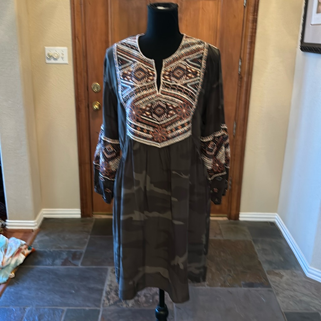 Gorgeous Johnny Was Camo Dress W/Incredible Embroidery In Green, Rust & White.
